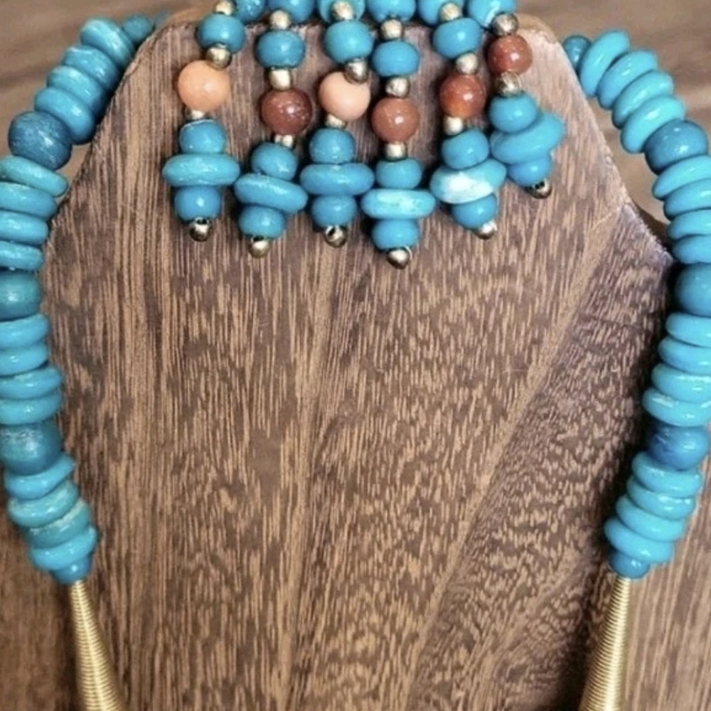 Vintage Turquoise Stone Beaded Cleopatra Statement Necklace & Earrings Set - Picture 4 of 12